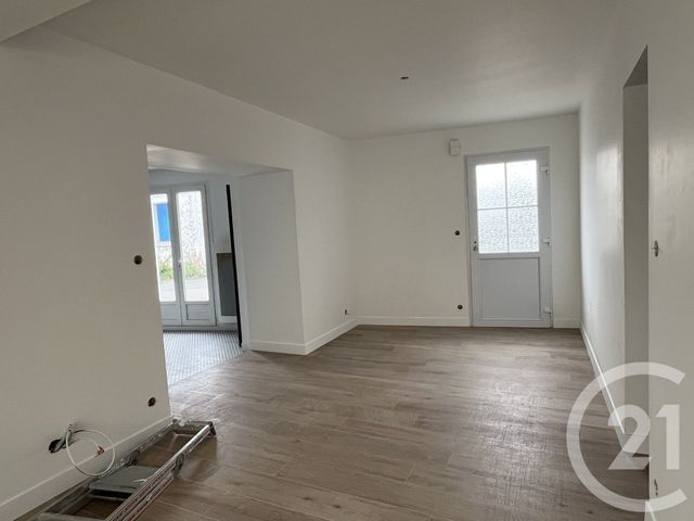 maison à louer - 3 pièces - 65.09 m2 - TALMONT ST HILAIRE - 85 - PAYS-DE-LOIRE - Century 21 Bleu Marine