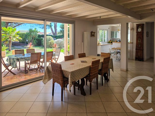 maison à vendre - 6 pièces - 179.1 m2 - OLONNE SUR MER - 85 - PAYS-DE-LOIRE - Century 21 Bleu Marine