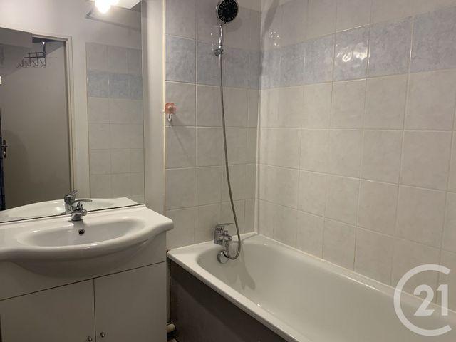 Appartement T2 à louer - 2 pièces - 45.2 m2 - CHATEAU D OLONNE - 85 - PAYS-DE-LOIRE - Century 21 Bleu Marine