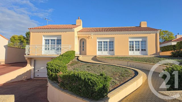 maison à vendre - 5 pièces - 142.84 m2 - OLONNE SUR MER - 85 - PAYS-DE-LOIRE - Century 21 Bleu Marine