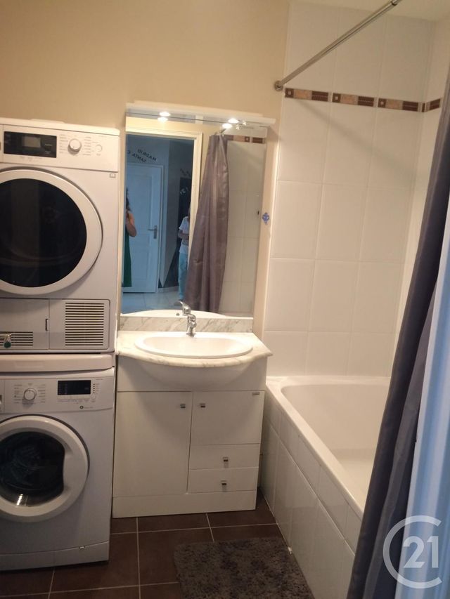 Appartement T2 à louer - 2 pièces - 48.28 m2 - LES SABLES D OLONNE - 85 - PAYS-DE-LOIRE - Century 21 Bleu Marine