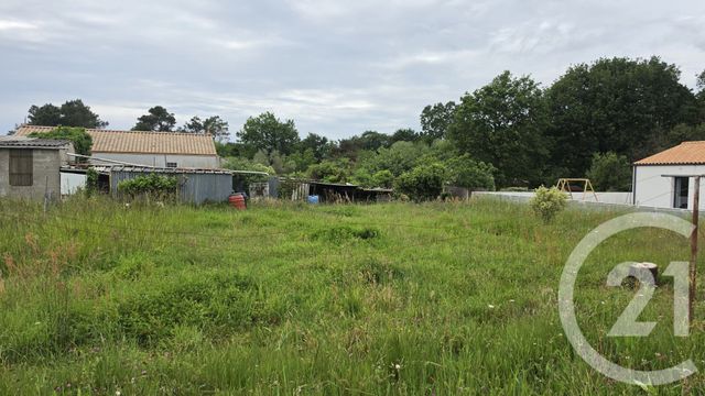 terrain à vendre - 579.0 m2 - VAIRE - 85 - PAYS-DE-LOIRE - Century 21 Bleu Marine
