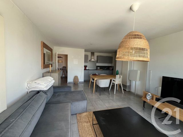 Appartement T4 à louer - 4 pièces - 87.08 m2 - LES SABLES D OLONNE - 85 - PAYS-DE-LOIRE - Century 21 Bleu Marine
