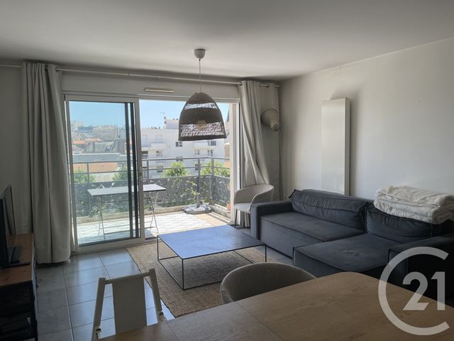 Appartement T4 à louer - 4 pièces - 87.08 m2 - LES SABLES D OLONNE - 85 - PAYS-DE-LOIRE - Century 21 Bleu Marine