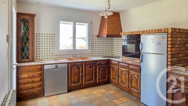 Appartement T4 à vendre - 4 pièces - 88.34 m2 - LES SABLES D OLONNE - 85 - PAYS-DE-LOIRE - Century 21 Bleu Marine