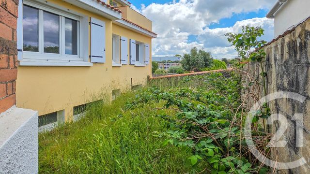 Appartement T4 à vendre - 4 pièces - 88.34 m2 - LES SABLES D OLONNE - 85 - PAYS-DE-LOIRE - Century 21 Bleu Marine