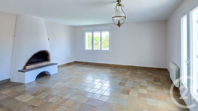 Appartement T4 à vendre - 4 pièces - 88.34 m2 - LES SABLES D OLONNE - 85 - PAYS-DE-LOIRE - Century 21 Bleu Marine