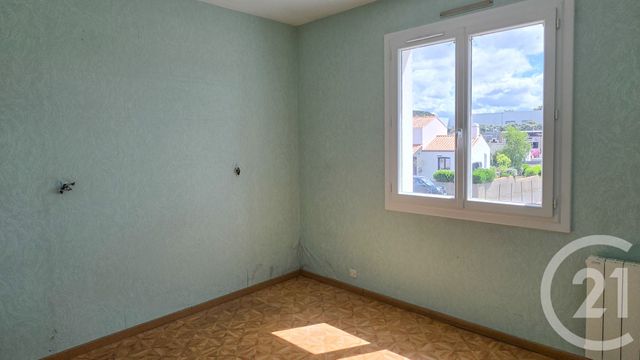 Appartement T4 à vendre - 4 pièces - 88.34 m2 - LES SABLES D OLONNE - 85 - PAYS-DE-LOIRE - Century 21 Bleu Marine