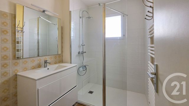 Appartement T4 à vendre - 4 pièces - 88.34 m2 - LES SABLES D OLONNE - 85 - PAYS-DE-LOIRE - Century 21 Bleu Marine