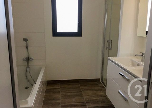 maison à louer - 4 pièces - 84.78 m2 - OLONNE SUR MER - 85 - PAYS-DE-LOIRE - Century 21 Bleu Marine