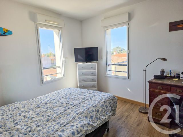 Appartement T3 à vendre - 3 pièces - 78.24 m2 - OLONNE SUR MER - 85 - PAYS-DE-LOIRE - Century 21 Bleu Marine