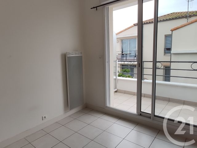 Appartement T2 à louer - 2 pièces - 28.0 m2 - OLONNE SUR MER - 85 - PAYS-DE-LOIRE - Century 21 Bleu Marine