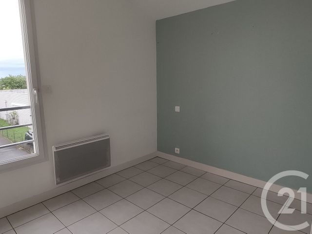 Appartement T2 à louer - 2 pièces - 28.0 m2 - OLONNE SUR MER - 85 - PAYS-DE-LOIRE - Century 21 Bleu Marine