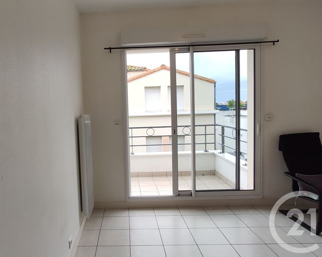 Appartement T2 à louer - 2 pièces - 28.0 m2 - OLONNE SUR MER - 85 - PAYS-DE-LOIRE - Century 21 Bleu Marine