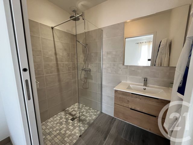 maison à louer - 4 pièces - 84.91 m2 - TALMONT ST HILAIRE - 85 - PAYS-DE-LOIRE - Century 21 Bleu Marine