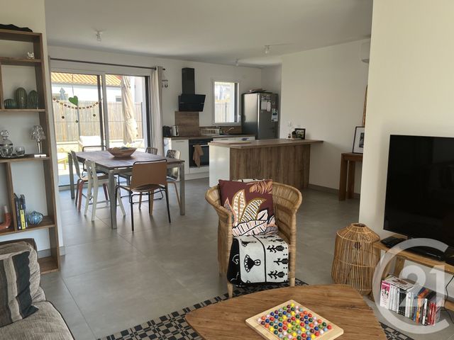 maison à louer - 4 pièces - 84.91 m2 - TALMONT ST HILAIRE - 85 - PAYS-DE-LOIRE - Century 21 Bleu Marine
