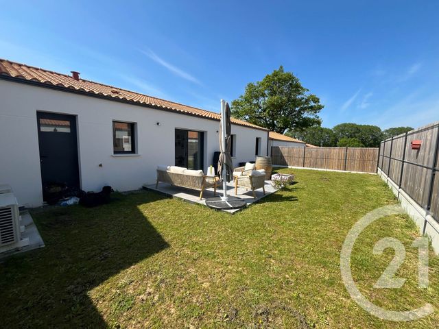 maison à louer - 4 pièces - 84.91 m2 - TALMONT ST HILAIRE - 85 - PAYS-DE-LOIRE - Century 21 Bleu Marine