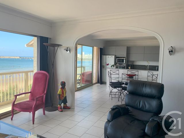 Appartement T3 à louer - 3 pièces - 77.19 m2 - LES SABLES D OLONNE - 85 - PAYS-DE-LOIRE - Century 21 Bleu Marine