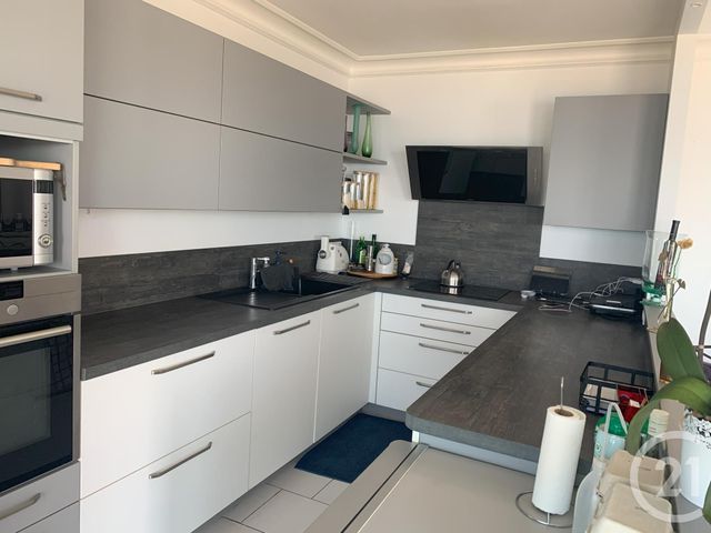 Appartement T3 à louer - 3 pièces - 77.19 m2 - LES SABLES D OLONNE - 85 - PAYS-DE-LOIRE - Century 21 Bleu Marine