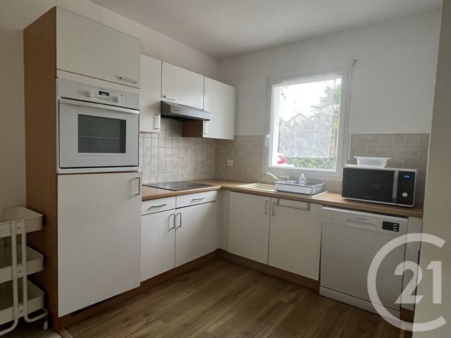 maison à louer - 4 pièces - 93.41 m2 - OLONNE SUR MER - 85 - PAYS-DE-LOIRE - Century 21 Bleu Marine