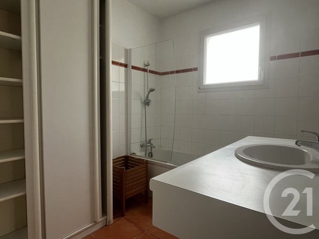 maison à louer - 4 pièces - 93.41 m2 - OLONNE SUR MER - 85 - PAYS-DE-LOIRE - Century 21 Bleu Marine