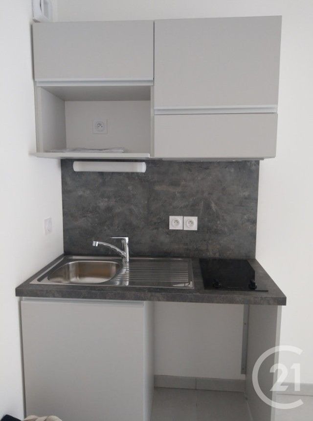 Appartement T2 à louer - 2 pièces - 47.27 m2 - OLONNE SUR MER - 85 - PAYS-DE-LOIRE - Century 21 Bleu Marine