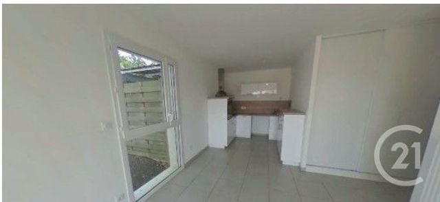 Appartement T3 à louer - 3 pièces - 66.3 m2 - OLONNE SUR MER - 85 - PAYS-DE-LOIRE - Century 21 Bleu Marine