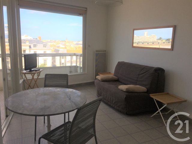 Appartement Studio à louer - 1 pièce - 21.67 m2 - LES SABLES D OLONNE - 85 - PAYS-DE-LOIRE - Century 21 Bleu Marine