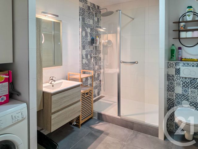 Appartement T3 à vendre - 3 pièces - 63.01 m2 - OLONNE SUR MER - 85 - PAYS-DE-LOIRE - Century 21 Bleu Marine