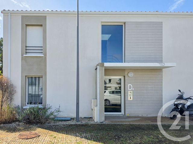 Appartement T3 à vendre - 3 pièces - 63.01 m2 - OLONNE SUR MER - 85 - PAYS-DE-LOIRE - Century 21 Bleu Marine
