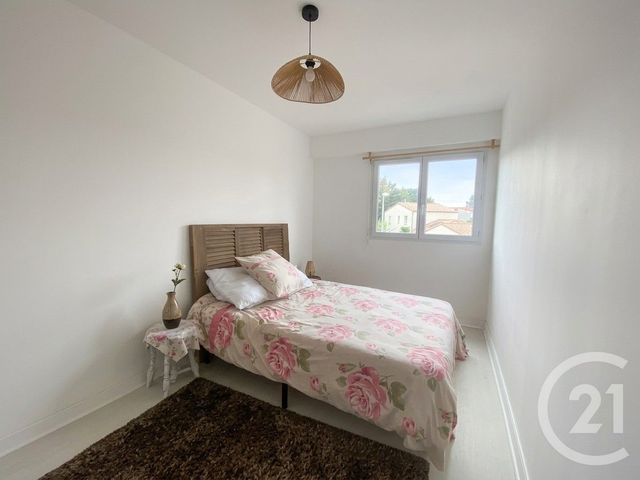 Appartement T3 à louer - 3 pièces - 62.8 m2 - CHATEAU D OLONNE - 85 - PAYS-DE-LOIRE - Century 21 Bleu Marine