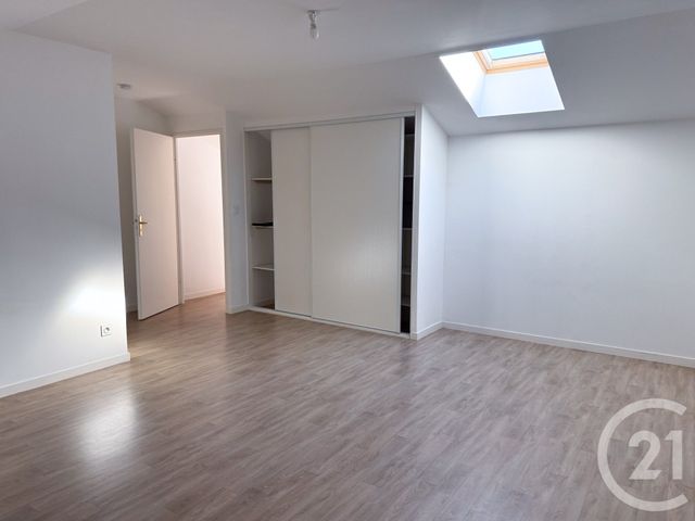 Appartement T3 à vendre - 3 pièces - 77.96 m2 - OLONNE SUR MER - 85 - PAYS-DE-LOIRE - Century 21 Bleu Marine