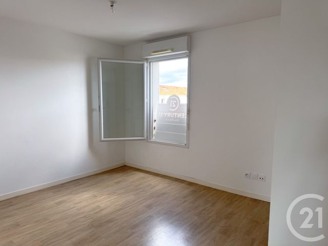 Appartement T3 à vendre - 3 pièces - 77.96 m2 - OLONNE SUR MER - 85 - PAYS-DE-LOIRE - Century 21 Bleu Marine