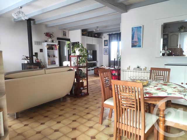 maison à louer - 6 pièces - 107.5 m2 - ST HILAIRE LA FORET - 85 - PAYS-DE-LOIRE - Century 21 Bleu Marine