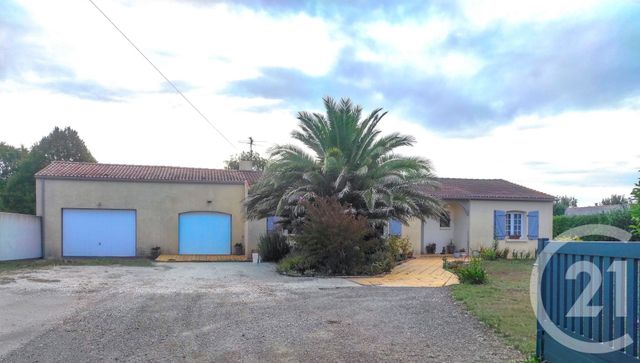 maison à louer - 6 pièces - 107.5 m2 - ST HILAIRE LA FORET - 85 - PAYS-DE-LOIRE - Century 21 Bleu Marine