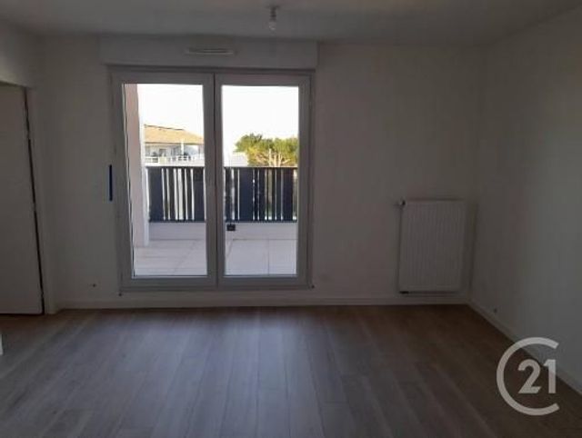 Appartement T2 à louer - 2 pièces - 39.92 m2 - OLONNE SUR MER - 85 - PAYS-DE-LOIRE - Century 21 Bleu Marine