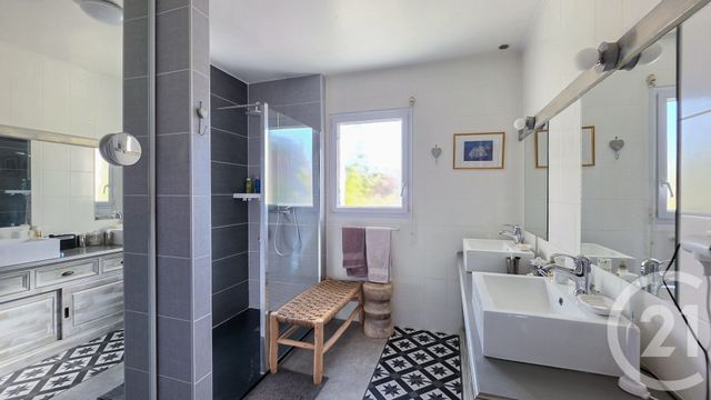 maison à vendre - 7 pièces - 124.67 m2 - OLONNE SUR MER - 85 - PAYS-DE-LOIRE - Century 21 Bleu Marine