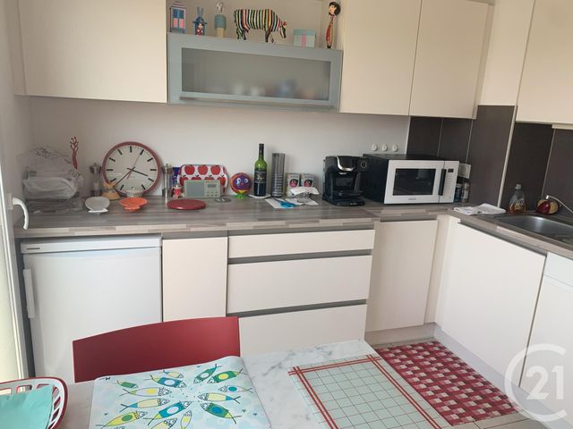 Appartement T3 à louer - 3 pièces - 75.88 m2 - LES SABLES D OLONNE - 85 - PAYS-DE-LOIRE - Century 21 Bleu Marine