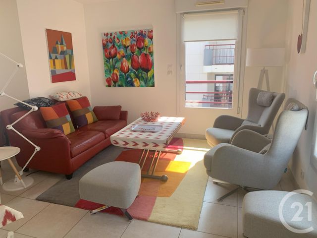 Appartement T3 à louer - 3 pièces - 75.88 m2 - LES SABLES D OLONNE - 85 - PAYS-DE-LOIRE - Century 21 Bleu Marine