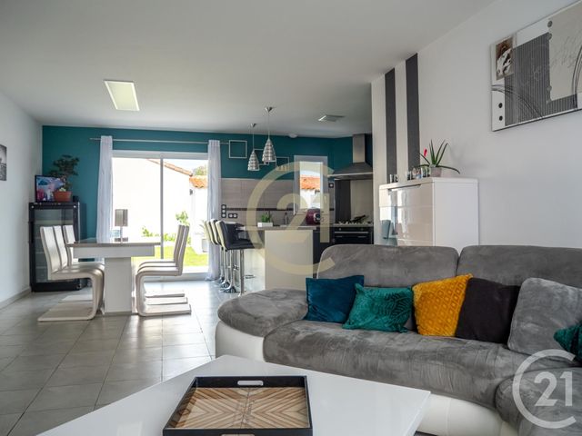 maison à vendre - 5 pièces - 99.61 m2 - VAIRE - 85 - PAYS-DE-LOIRE - Century 21 Bleu Marine maison à vendre - 5 pièces - 99.61 m2 - VAIRE - 85 - PAYS-DE-LOIRE - Century 21 Bleu Marine