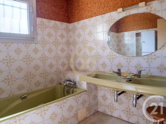 maison à vendre - 5 pièces - 98.6 m2 - CHATEAU D OLONNE - 85 - PAYS-DE-LOIRE - Century 21 Bleu Marine maison à vendre - 5 pièces - 98.6 m2 - CHATEAU D OLONNE - 85 - PAYS-DE-LOIRE - Century 21 Bleu Marine