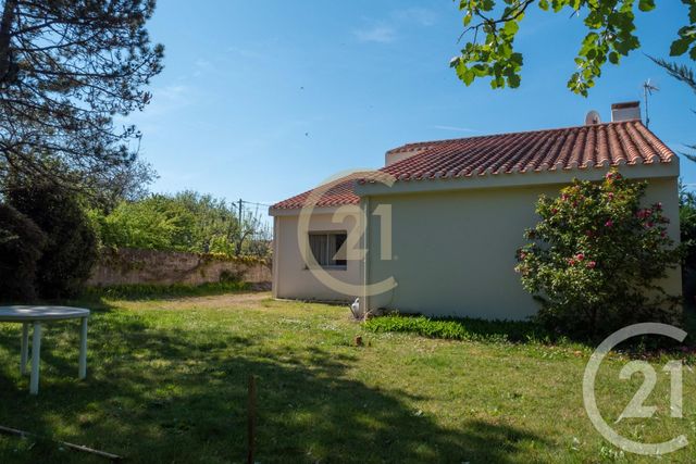 maison à vendre - 5 pièces - 98.6 m2 - CHATEAU D OLONNE - 85 - PAYS-DE-LOIRE - Century 21 Bleu Marine maison à vendre - 5 pièces - 98.6 m2 - CHATEAU D OLONNE - 85 - PAYS-DE-LOIRE - Century 21 Bleu Marine