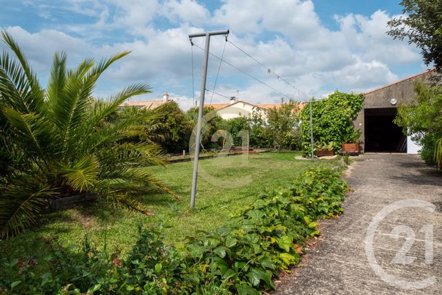 maison à vendre - 5 pièces - 134.36 m2 - OLONNE SUR MER - 85 - PAYS-DE-LOIRE - Century 21 Bleu Marine maison à vendre - 5 pièces - 134.36 m2 - OLONNE SUR MER - 85 - PAYS-DE-LOIRE - Century 21 Bleu Marine