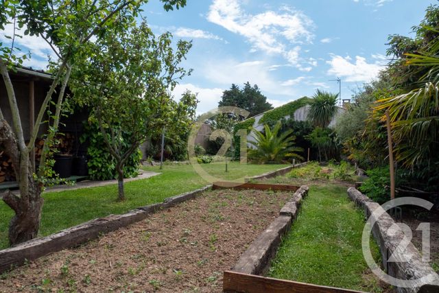 maison à vendre - 5 pièces - 134.36 m2 - OLONNE SUR MER - 85 - PAYS-DE-LOIRE - Century 21 Bleu Marine maison à vendre - 5 pièces - 134.36 m2 - OLONNE SUR MER - 85 - PAYS-DE-LOIRE - Century 21 Bleu Marine