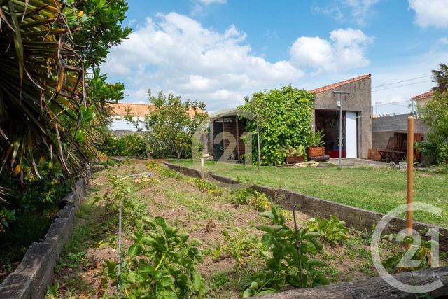 maison à vendre - 5 pièces - 134.36 m2 - OLONNE SUR MER - 85 - PAYS-DE-LOIRE - Century 21 Bleu Marine maison à vendre - 5 pièces - 134.36 m2 - OLONNE SUR MER - 85 - PAYS-DE-LOIRE - Century 21 Bleu Marine