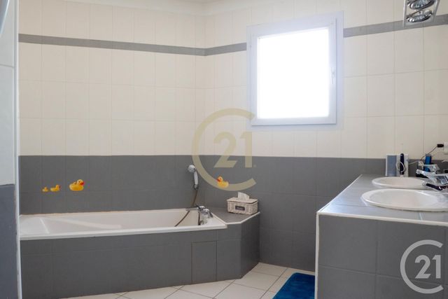 Afficher la photo en grand maison à vendre - 6 pièces - 164.54 m2 - L ILE D OLONNE - 85 - PAYS-DE-LOIRE - Century 21 Bleu Marine
