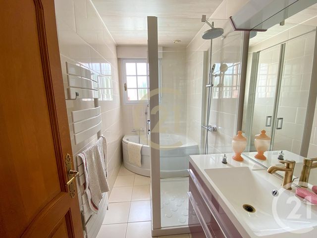 Afficher la photo en grand maison à vendre - 5 pièces - 93.75 m2 - ST MATHURIN - 85 - PAYS-DE-LOIRE - Century 21 Bleu Marine