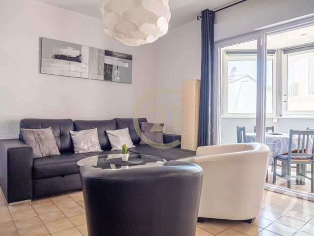 Afficher la photo en grand Appartement F2 à vendre - 2 pièces - 40.29 m2 - LES SABLES D OLONNE - 85 - PAYS-DE-LOIRE - Century 21 Bleu Marine