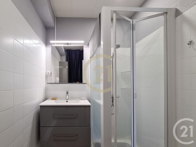 Afficher la photo en grand Appartement F2 à vendre - 2 pièces - 40.29 m2 - LES SABLES D OLONNE - 85 - PAYS-DE-LOIRE - Century 21 Bleu Marine