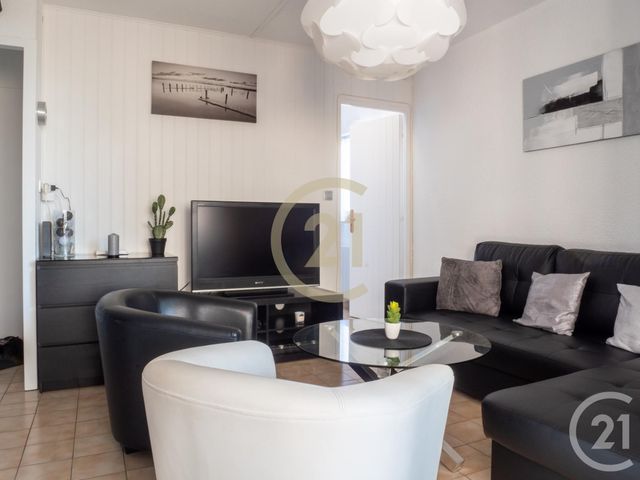 Afficher la photo en grand Appartement F2 à vendre - 2 pièces - 40.29 m2 - LES SABLES D OLONNE - 85 - PAYS-DE-LOIRE - Century 21 Bleu Marine